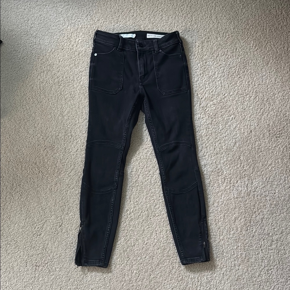 Pilcro and the Letteroress Black Skinny Jeans with Zipper Details size 25 petite